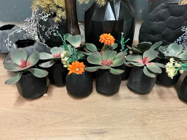 Diverse decoratiemateriaal - afbeelding 3 van  7