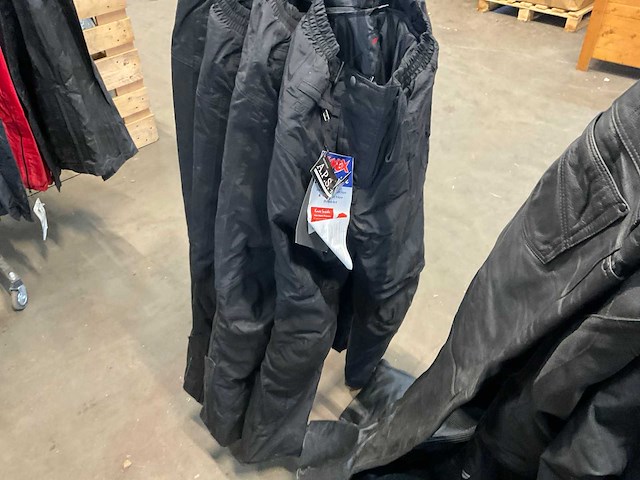 Diverse defender, ixs, cypro, büse, mqp motorbroeken (27x) - afbeelding 11 van  20
