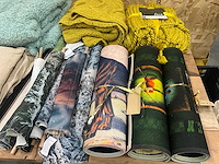 Diverse dekens en textiel - afbeelding 1 van  1