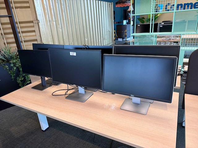 Diverse dell monitors (6x) - afbeelding 1 van  6