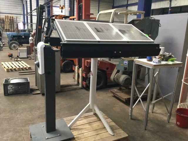 Diverse demo modellen ten behoeve van zonnepanelen - afbeelding 3 van  3