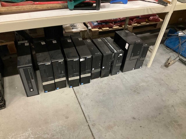 Diverse desktops (10x) - afbeelding 1 van  4