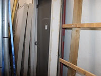 Diverse deuren en kozijnen, totaal acht stuks. - afbeelding 1 van  3