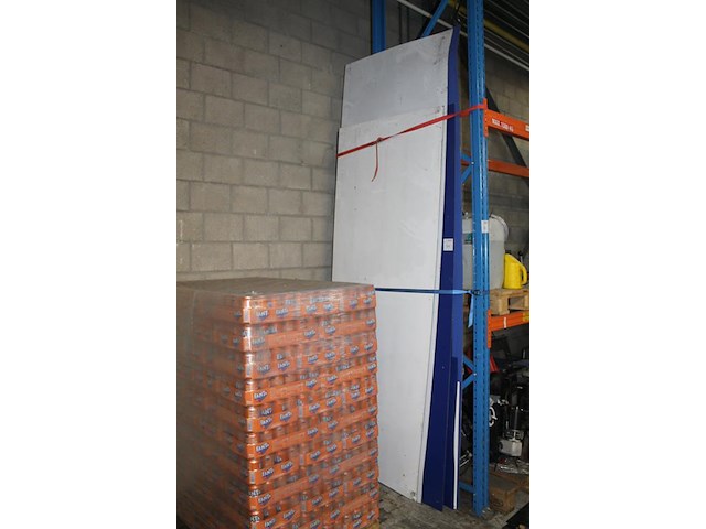 Diverse dibond plaatmateriaal w.o. 100 cm breed. - afbeelding 1 van  1