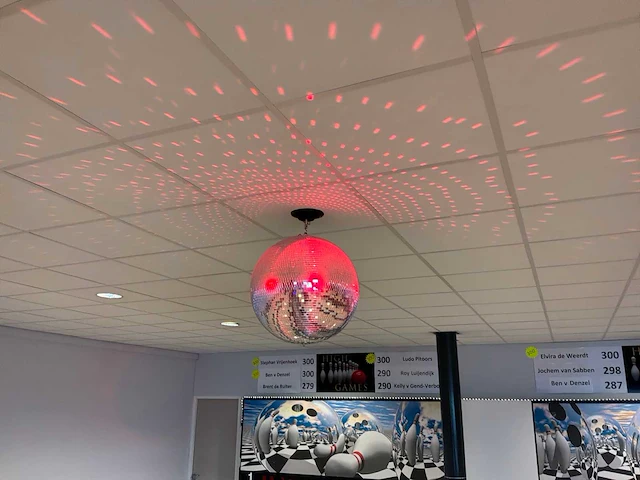 Diverse disco- en feestverlichting - afbeelding 2 van  11