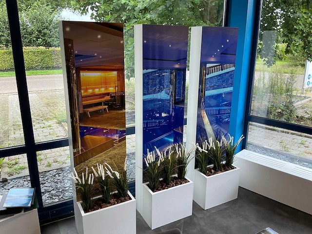 Diverse displays - afbeelding 1 van  6