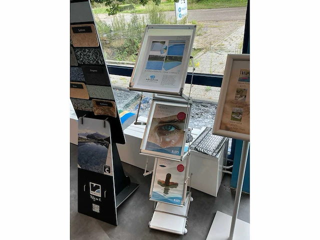 Diverse displays - afbeelding 6 van  6