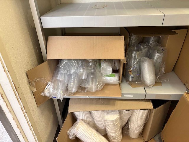 Diverse disposables - afbeelding 7 van  10