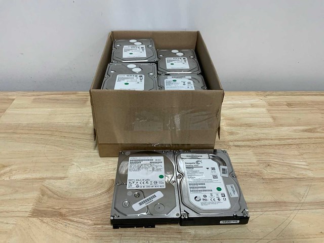 Diverse diverse hdd sata interne hdd 3,5” 2000gb (20x) - afbeelding 1 van  4