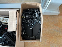 Diverse docks, toetsenborden en ict benodigdheden - afbeelding 2 van  8