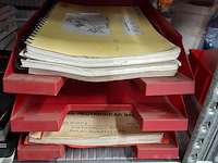 Diverse documentatie o.a. veenhuis, vicon, case, kramp, tjalma - afbeelding 3 van  15