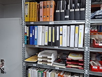 Diverse documentatie o.a. veenhuis, vicon, case, kramp, tjalma - afbeelding 1 van  15