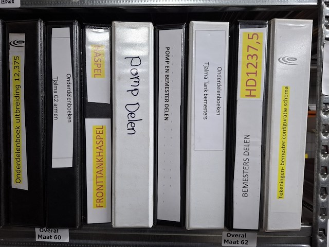 Diverse documentatie o.a. veenhuis, vicon, case, kramp, tjalma - afbeelding 12 van  15