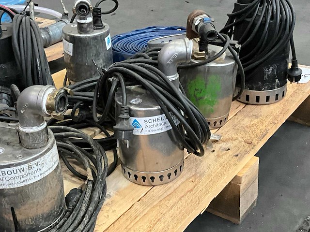 Diverse dompelpompen (7x) - afbeelding 3 van  8