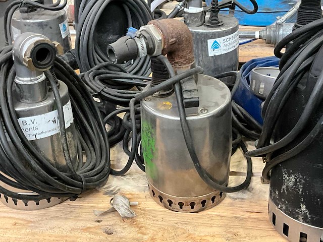 Diverse dompelpompen (7x) - afbeelding 4 van  8