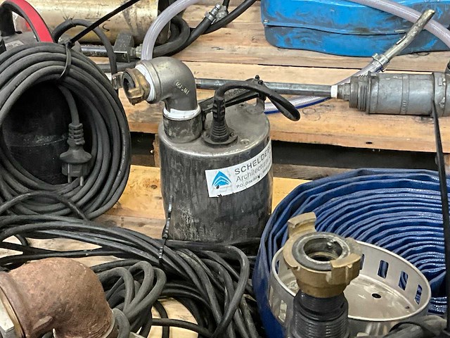 Diverse dompelpompen (7x) - afbeelding 6 van  8
