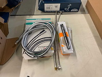 Diverse douche onderdelen - afbeelding 1 van  1