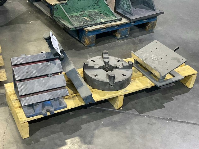 Diverse draaibank toebehoren - afbeelding 1 van  5