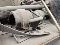 Diverse eend onderdelen in magazijnwagen - afbeelding 5 van  25