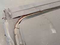 Diverse eend onderdelen in magazijnwagen - afbeelding 17 van  25