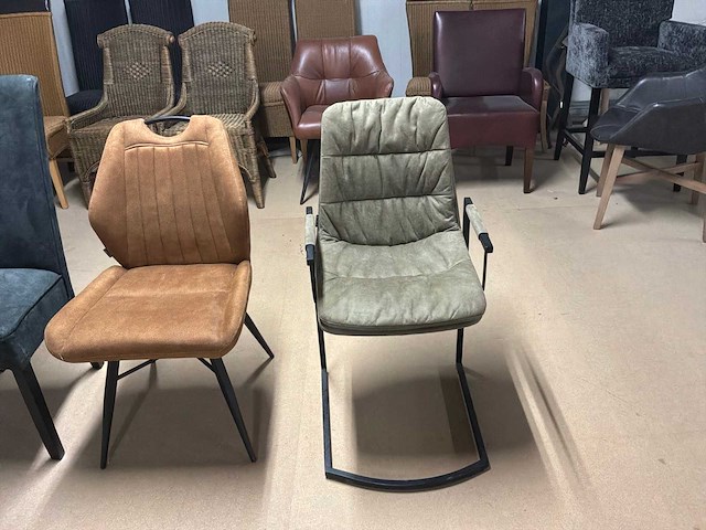 Diverse eetkamerstoelen (4x) - afbeelding 9 van  10