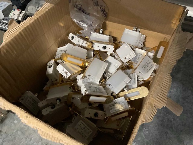 Diverse electronica - afbeelding 3 van  4