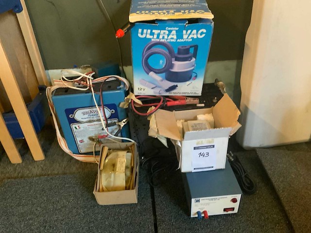 Diverse electronica - afbeelding 1 van  7