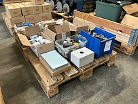 Diverse elektra installatie materiaal - afbeelding 3 van  9