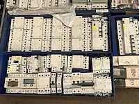 Diverse elektra installatie materialen - afbeelding 2 van  5
