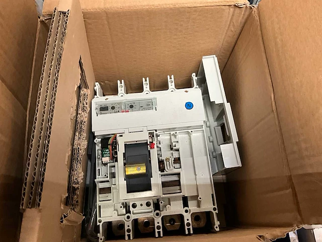 Diverse elektra installatie materialen - afbeelding 7 van  7