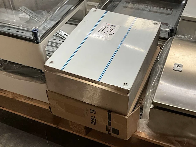 Diverse elektra installatie materialen - afbeelding 8 van  11