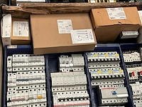 Diverse elektra installatie materialen - afbeelding 6 van  6