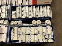 Diverse elektra installatie materialen - afbeelding 3 van  7