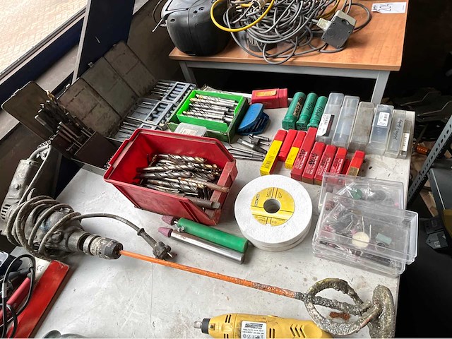 Diverse elektrische gereedschappen en toebehoren - afbeelding 8 van  20