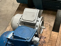 Diverse elektro motoren en pompen (8x) - afbeelding 9 van  13