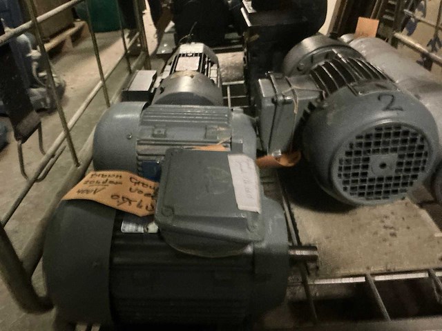 Diverse elektromotoren (10x) - afbeelding 4 van  14