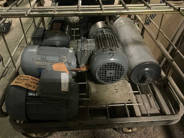 Diverse elektromotoren (10x) - afbeelding 7 van  14