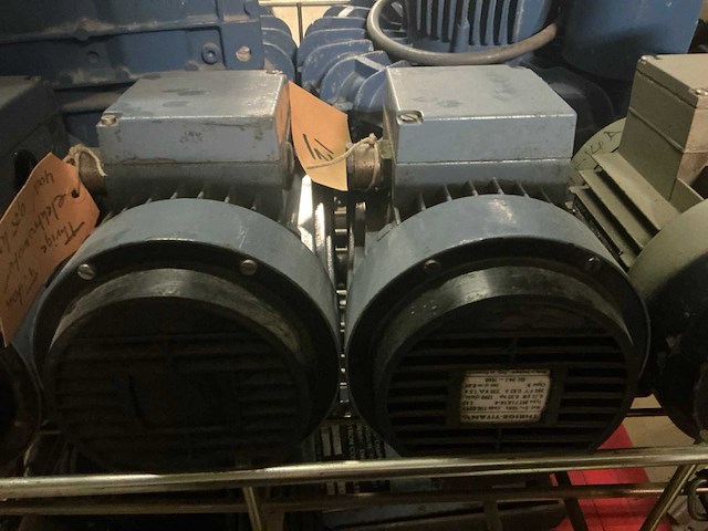 Diverse elektromotoren (10x) - afbeelding 9 van  14