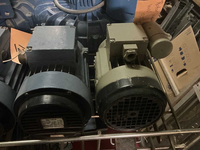 Diverse elektromotoren (10x) - afbeelding 10 van  14