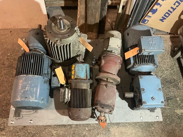 Diverse elektromotoren (5x) - afbeelding 2 van  8