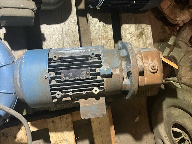 Diverse elektromotoren (5x) - afbeelding 5 van  10