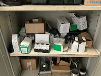 Diverse elektronica-voorraden - afbeelding 7 van  8