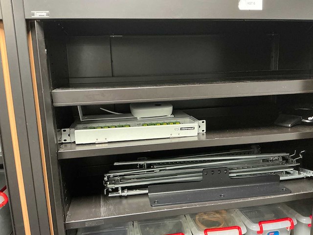 Diverse elektronica - afbeelding 15 van  23