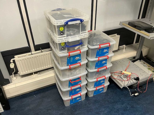 Diverse elektronica - afbeelding 16 van  23