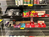 Diverse energy drinks, gels en repen - afbeelding 1 van  8