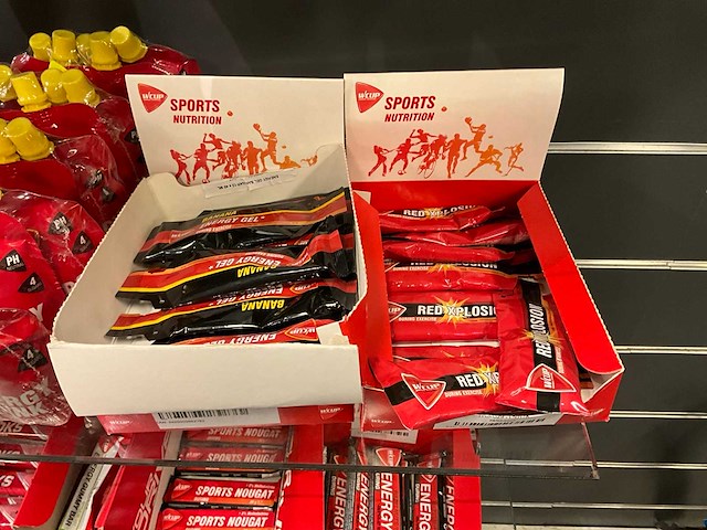 Diverse energy drinks, gels en repen - afbeelding 4 van  8