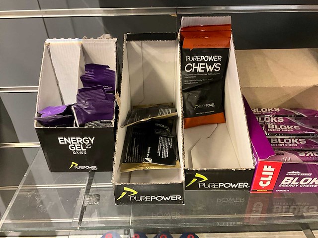 Diverse energy drinks, gels en repen - afbeelding 5 van  8