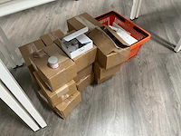 Diverse entity acrylpoeder en diversen - afbeelding 1 van  3