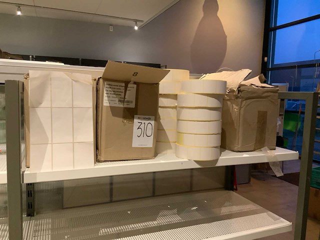 Diverse etiketten - afbeelding 1 van  4