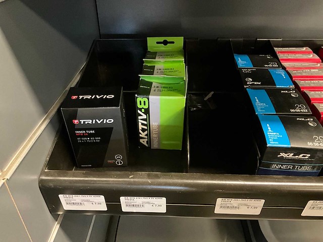 Diverse fietsbinnenbanden (91x) - afbeelding 4 van  4